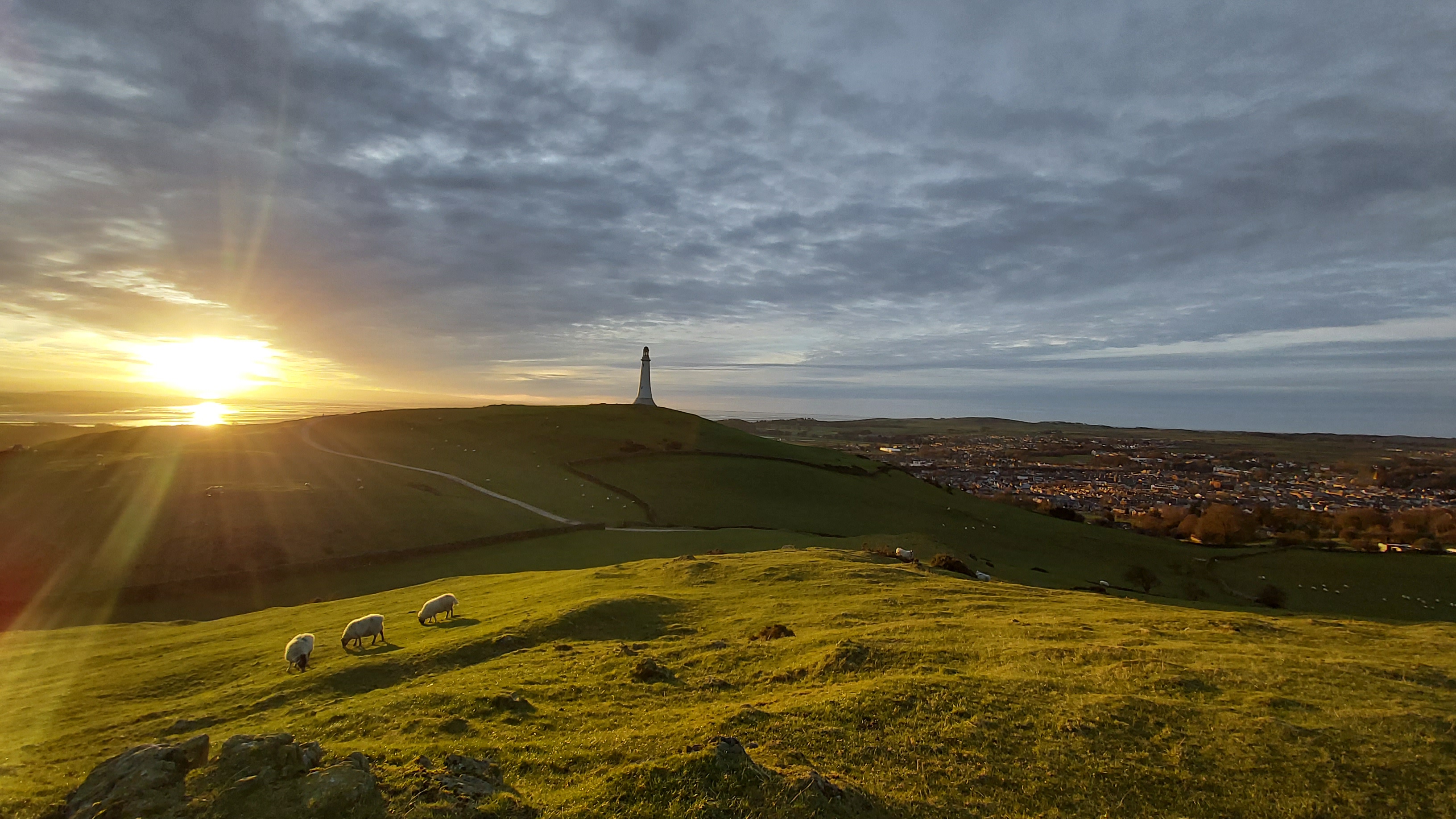 Walking Up Hoad Hill Monument: Route from Ulverston Town Centre